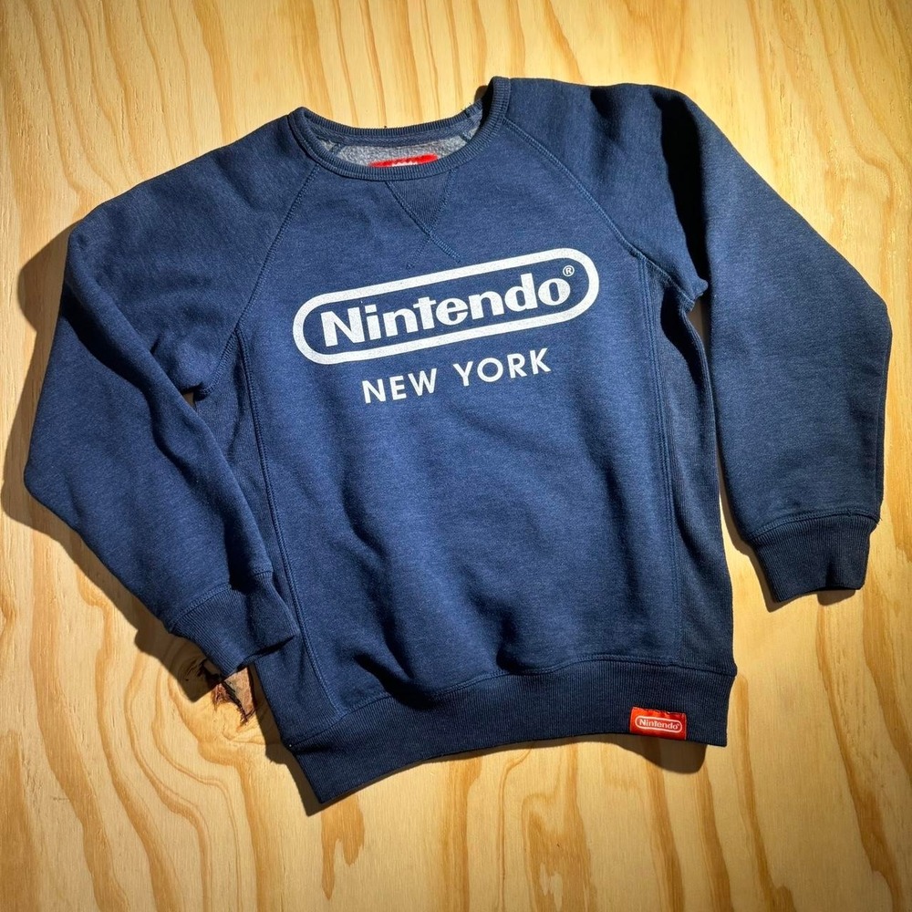 Nintendo New York Navy Blue Crewneck Sweatshirt Youth Medium Raglan Mario‎ Logo